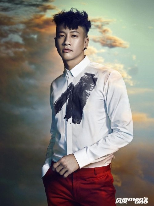 《風(fēng)度men's uno》雜志