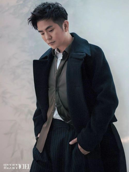《時裝L'OFFICIEL》雜志