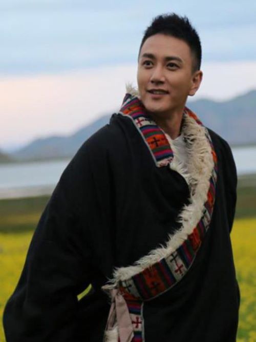 《走進(jìn)西藏》