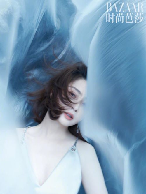 《時(shí)尚芭莎》雜志