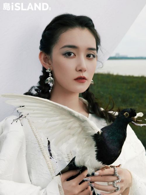 《島ISLAND畫報(bào)》雜志