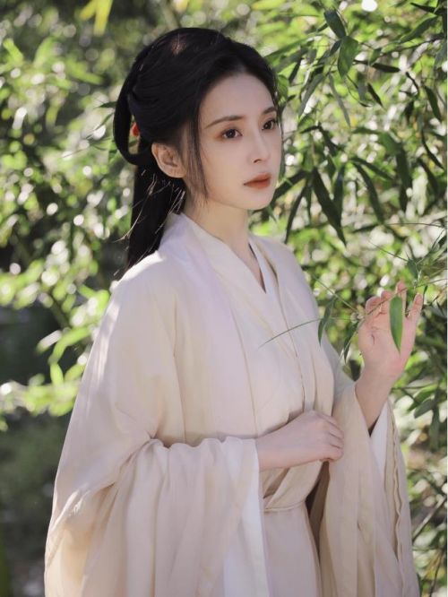 盧蒽潔寫真