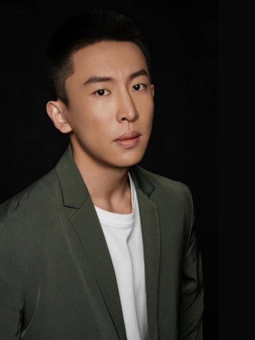 侯佳偉代言費,明星代言費,侯佳偉廣告代言,侯佳偉明星代言,侯佳偉形象代言13466609726,咨詢明星代言費用,侯佳偉廣告形象代言價格,明星肖像代言多少錢請聯(lián)系萬事成傳媒。
