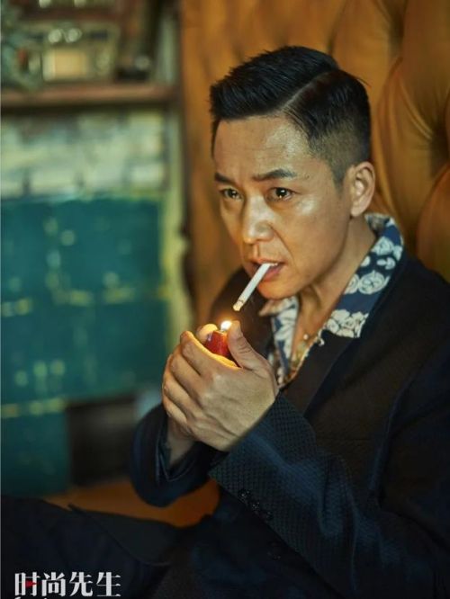 《時(shí)尚先生》雜志