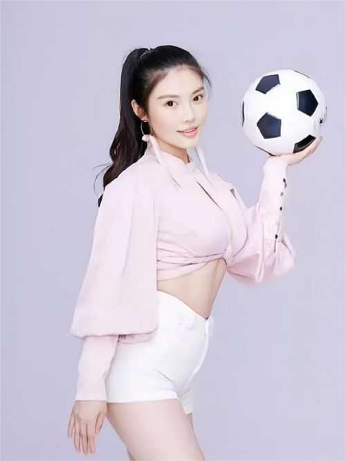 足球?qū)氊惔? /></div>
                <div   id=