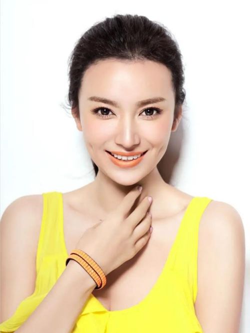 唐熙代言費,明星代言費,唐熙廣告代言,唐熙明星代言,唐熙形象代言13466609726,咨詢明星代言費用,唐熙廣告形象代言價格,明星肖像代言多少錢請聯(lián)系萬事成傳媒。