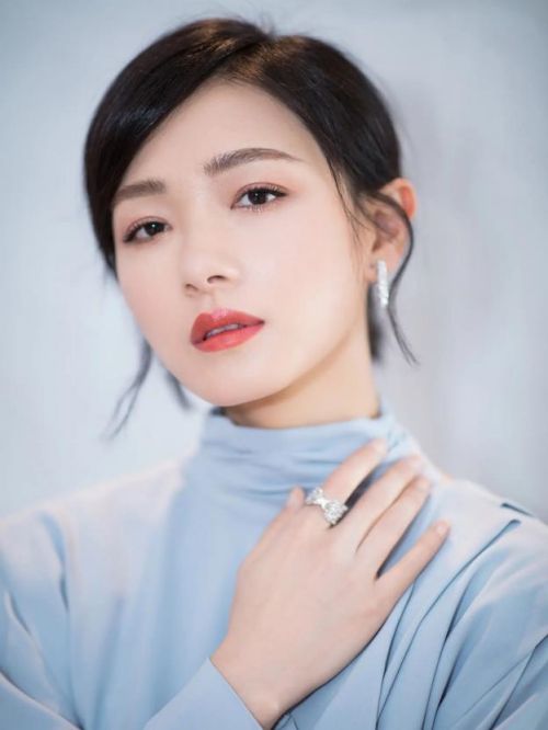萬茜代言費,明星代言費,萬茜廣告代言,萬茜明星代言,萬茜形象代言13466609726,咨詢明星代言費用,萬茜廣告形象代言價格,明星肖像代言多少錢請聯(lián)系萬事成傳媒。