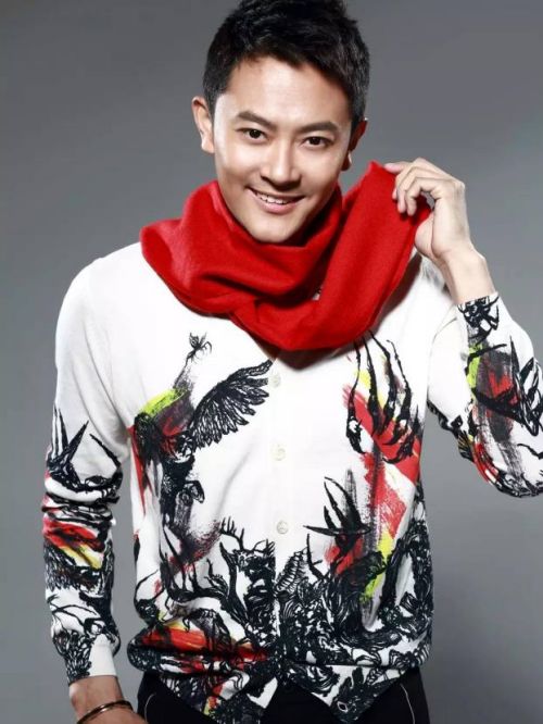 印小天代言費,明星代言費,印小天廣告代言,印小天明星代言,印小天形象代言13466609726,咨詢明星代言費用,印小天廣告形象代言價格,明星肖像代言多少錢請聯(lián)系萬事成傳媒。