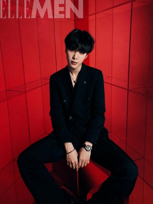 《ELLEMEN》雜志