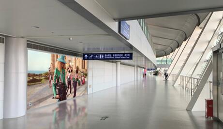 合肥機(jī)場燈箱廣告.jpg
